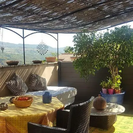 La Casa Del Sol Guest house Montpeyroux (Puy-de-Dome)